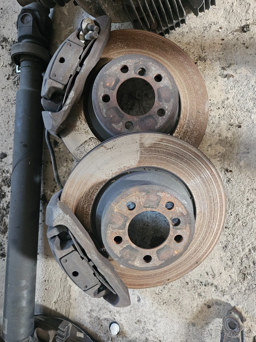 BMW e65 740d kardan, diferenciál, brzdy - 2