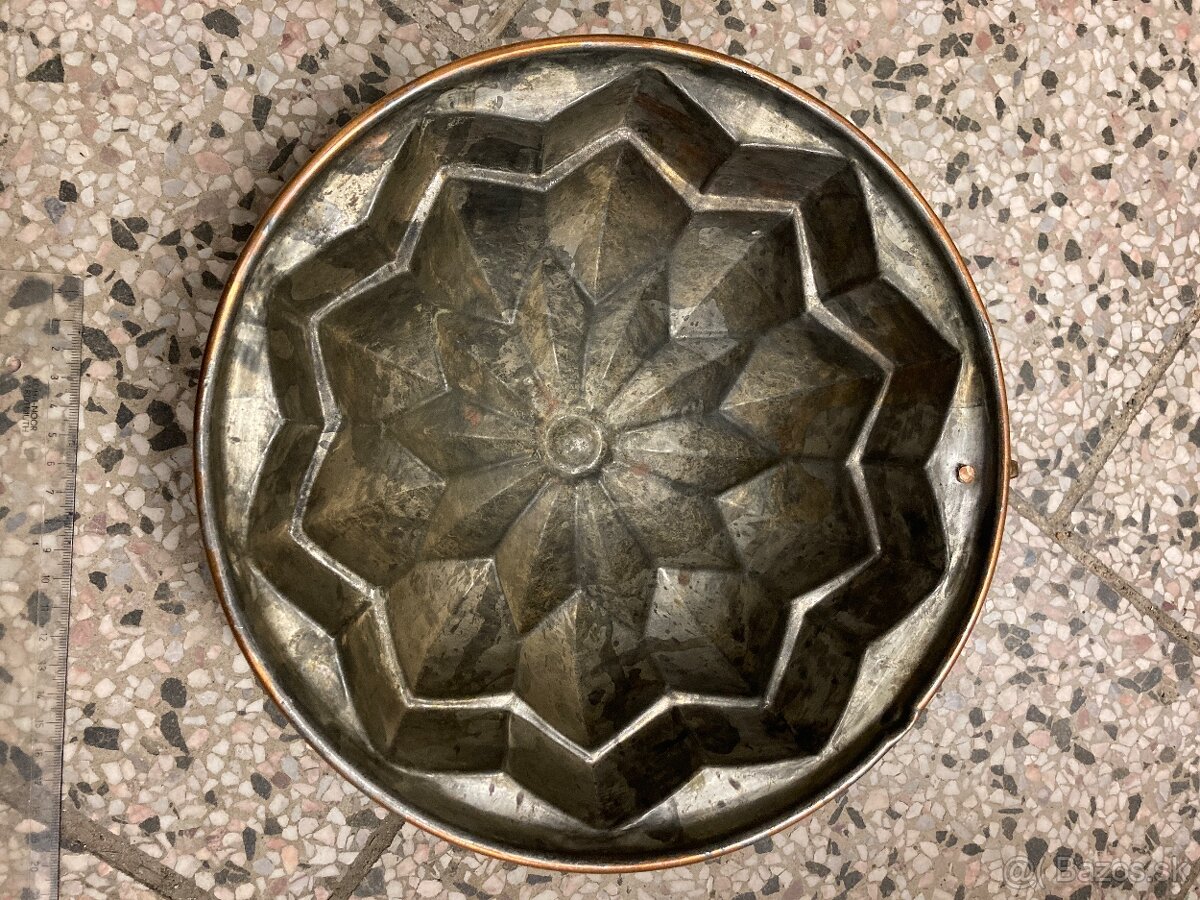 Stará měděná forma - 2