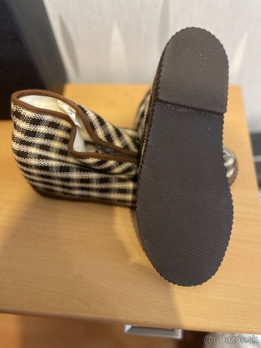 Dámske papuče kotníkové veľ. 27 - 2