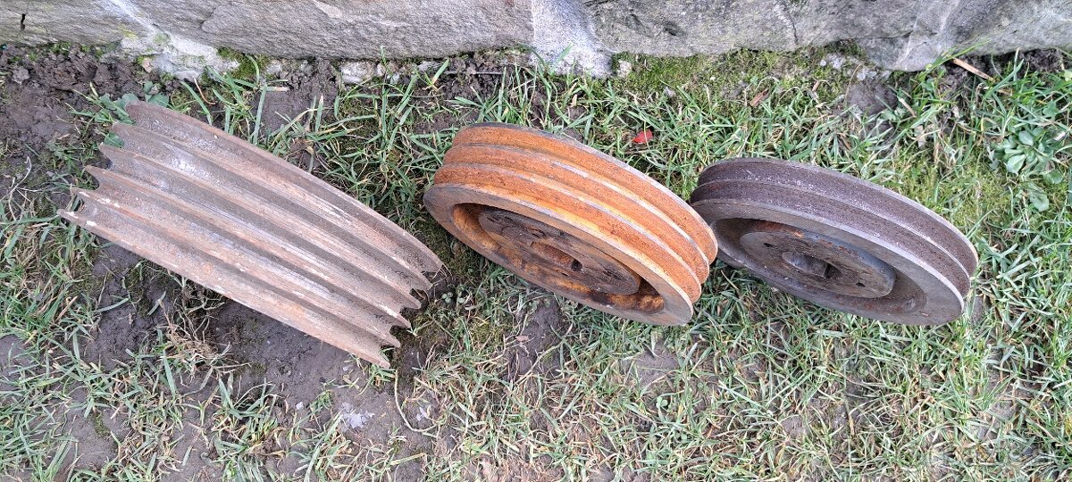 Predam remenice na 13"remene - 2