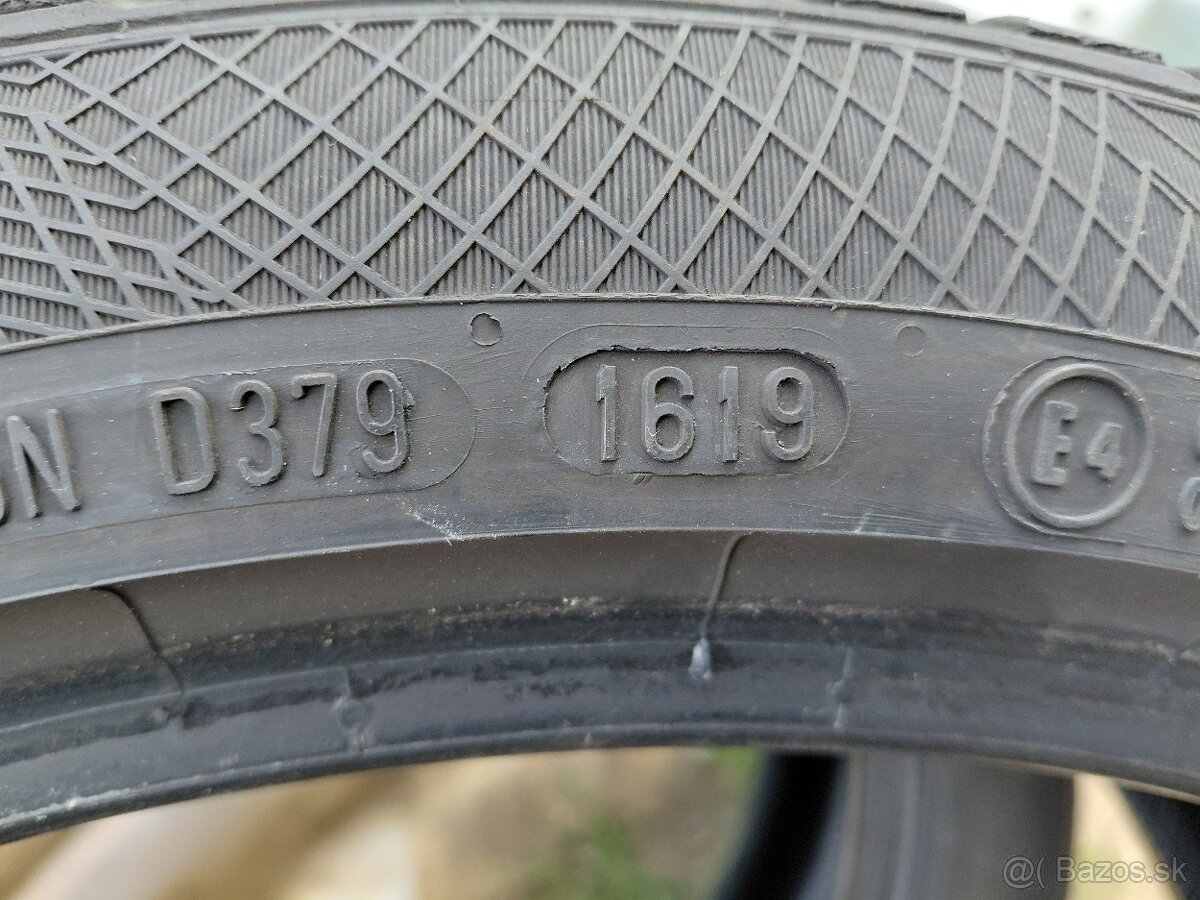2x zimne Continental 225/40R18 - 2