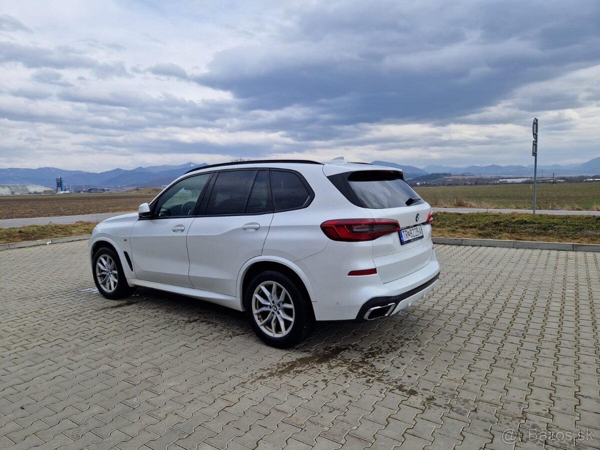 BMW X5 xDrive30d A/T - 2