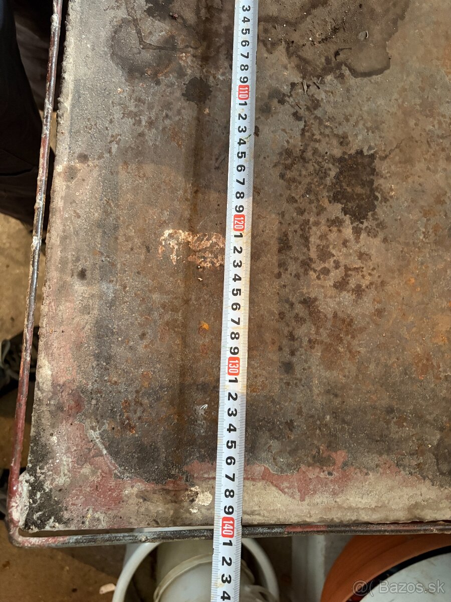 Vibracny stol + formy - 2