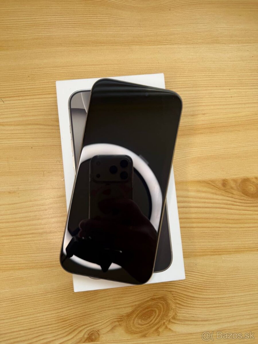 iPhone 16 Pro Max TOP stav + Darček - 2