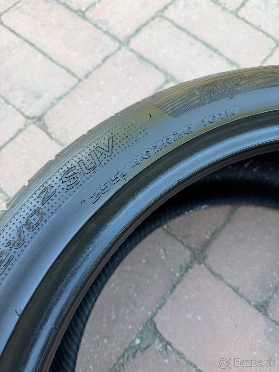 Letné pneumatiky 255/40/R20 - 2