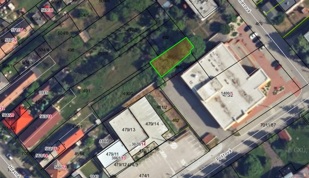 Pozemok v Palárikove - centrum - 2
