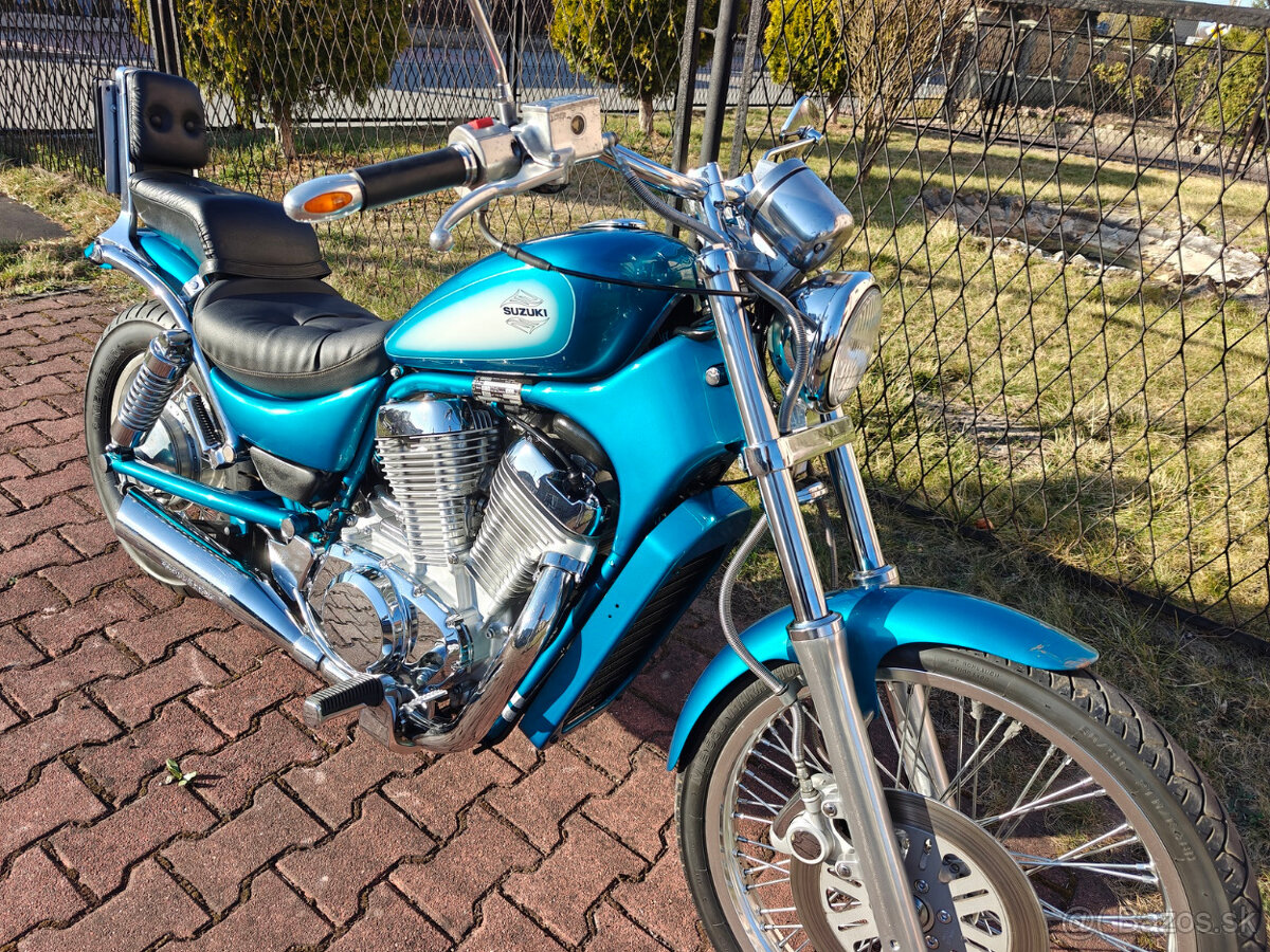 Suzuki VS 800 Intruder - 2