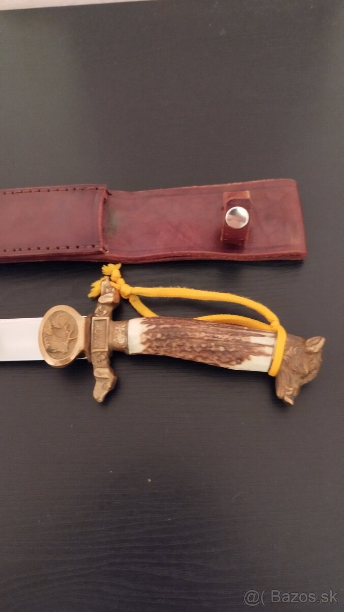 Poľovnícky nôž na predaj. - 2