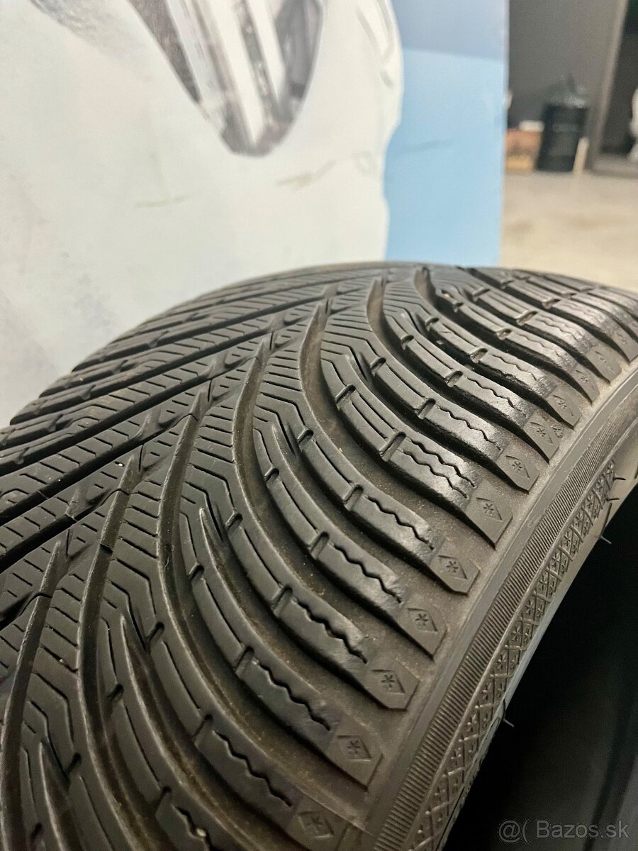 🛞KLEBER Krisalp hp3 235/45 r18 dot2723 zimné - 2