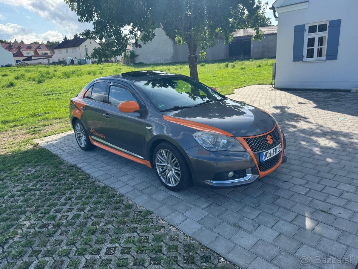 Suzuki Kizashi, 2011. 6st. manuál, predný pohon, panorama - 2