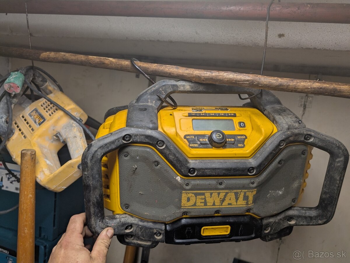 Dewalt, rádio, chvostova píla, razovy - 2