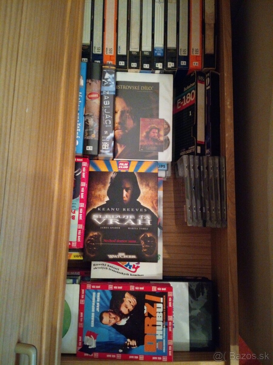 VHS kazety, DVD, CD, VHS prehrávač predám - 2