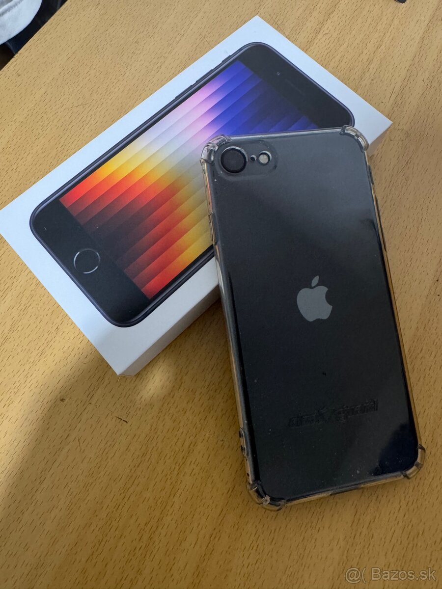 iPhone SE 2022(3.generácia) - 2