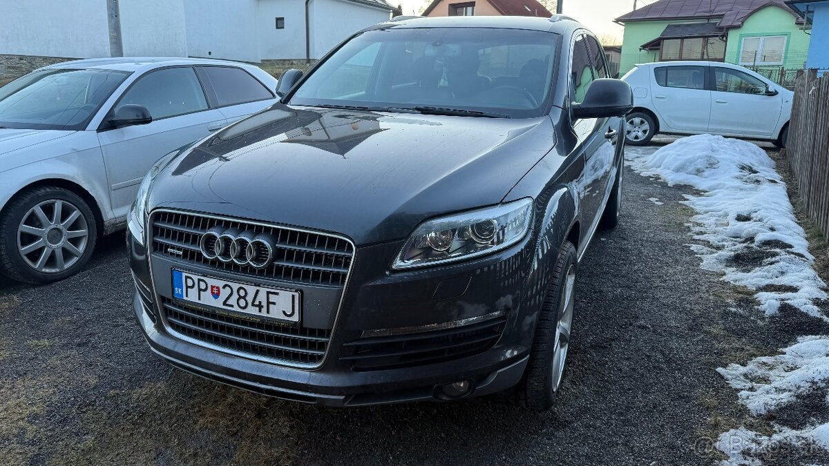 Audi q7 3.0 TDi 171kw 7 miestne - 2