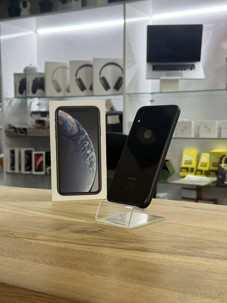 iPhone XR Black 64GB - 2