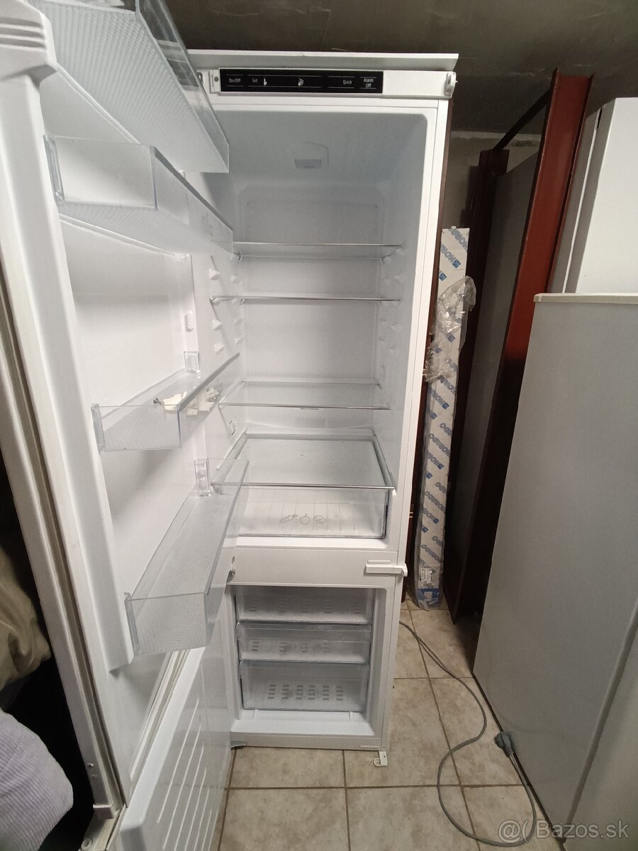 Chladnička s mrazničkou TEKA - 2