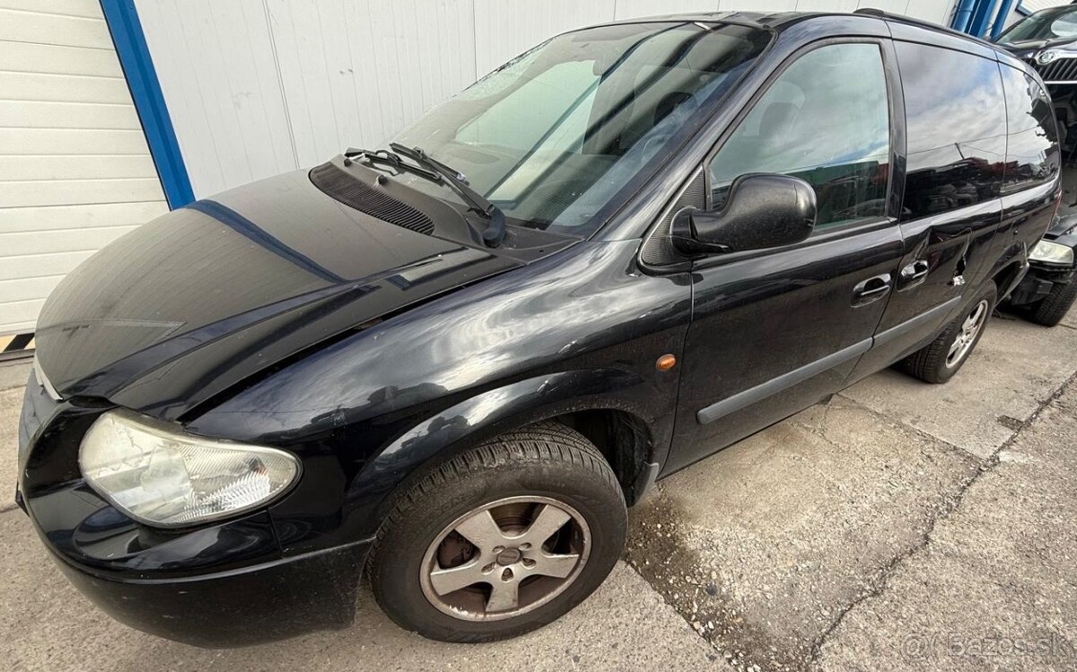 Chrysler Voyager 2,8D - 2