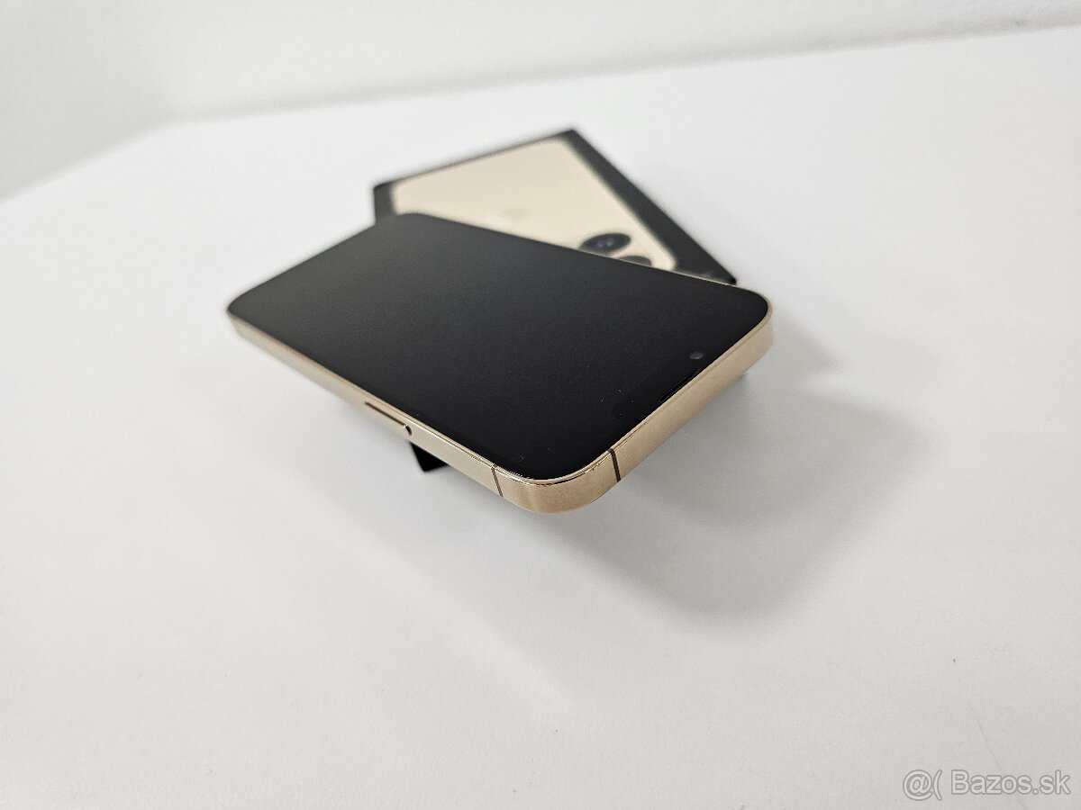 Apple iPhone 13 Pro - 2