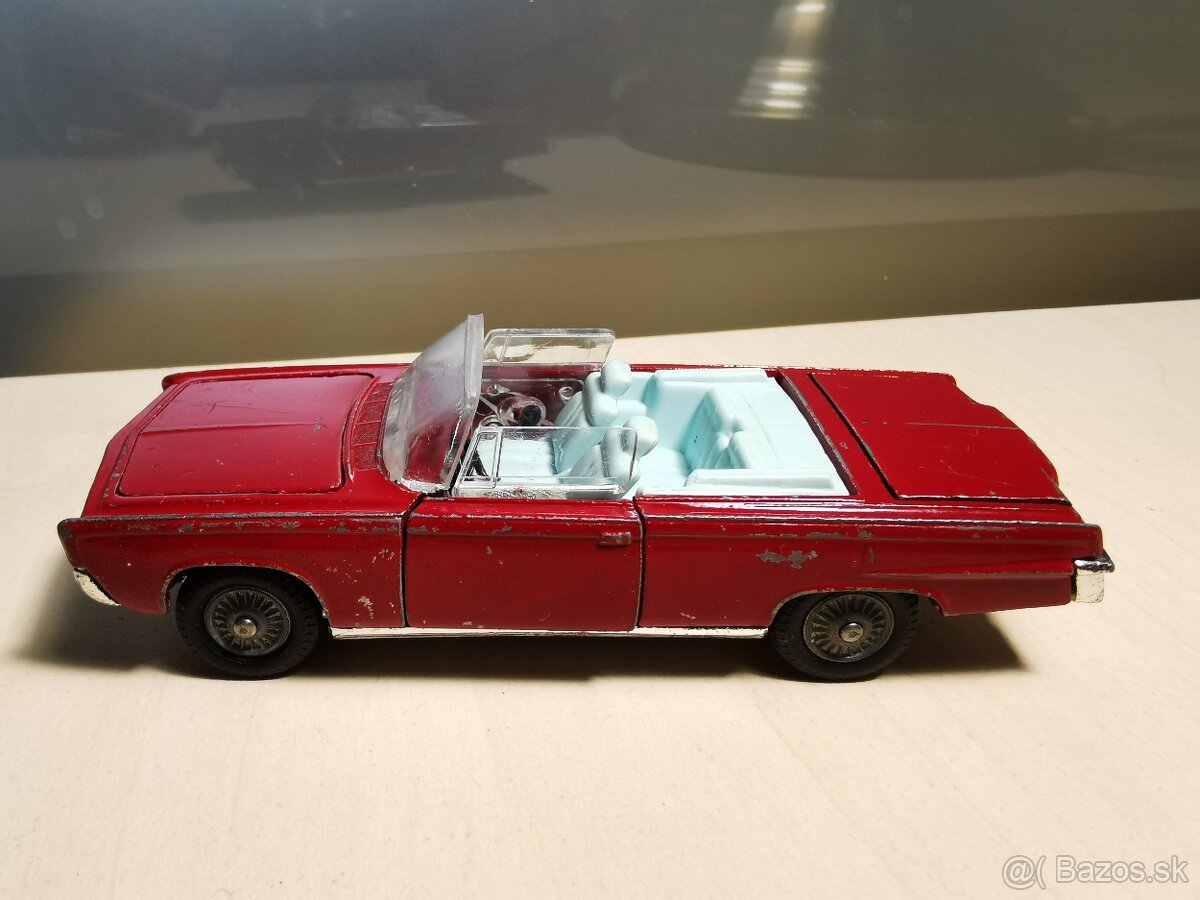 Corgi toys Chrysler Imperial - 2