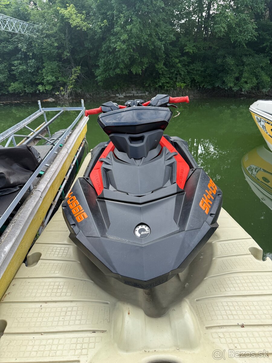 Sea Doo spark trixx 3up 90 - 2
