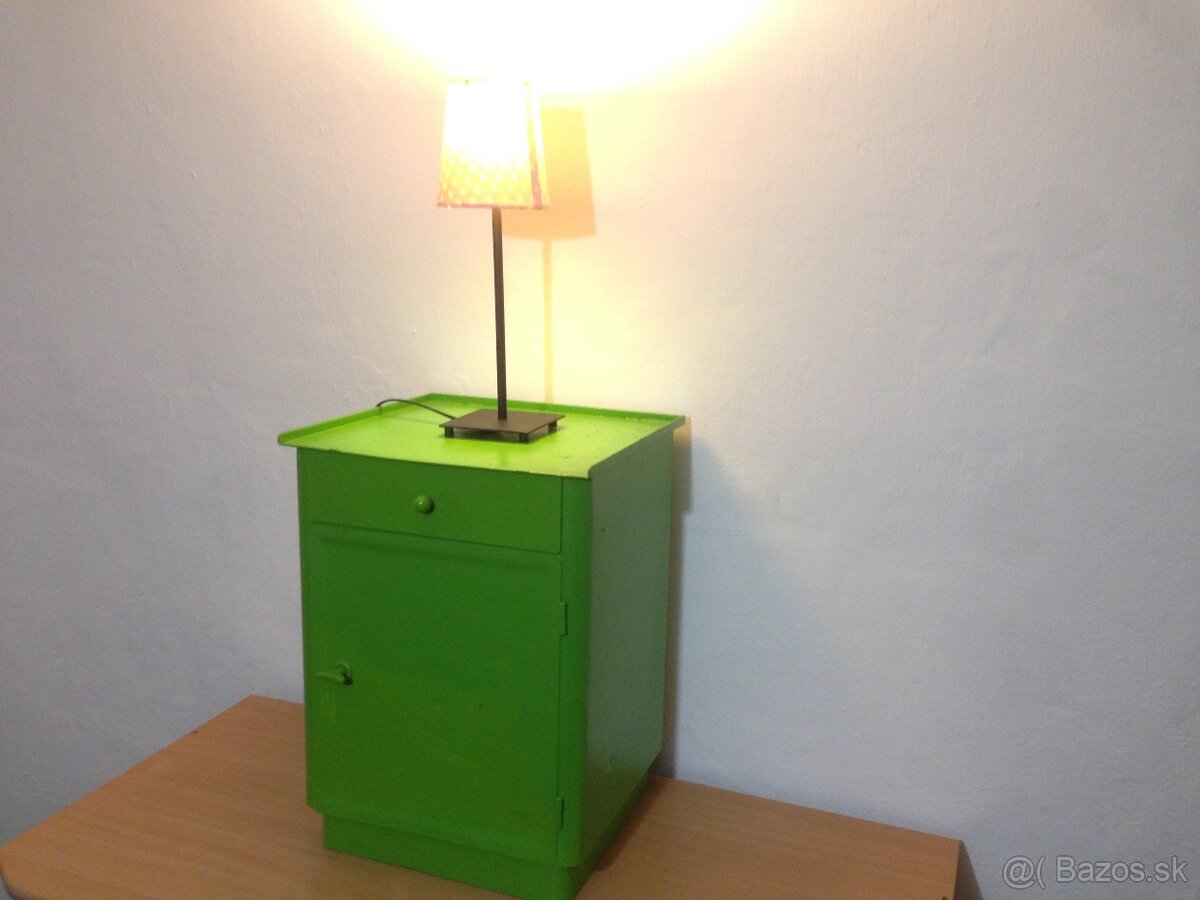 Retro nočný stolík - 2