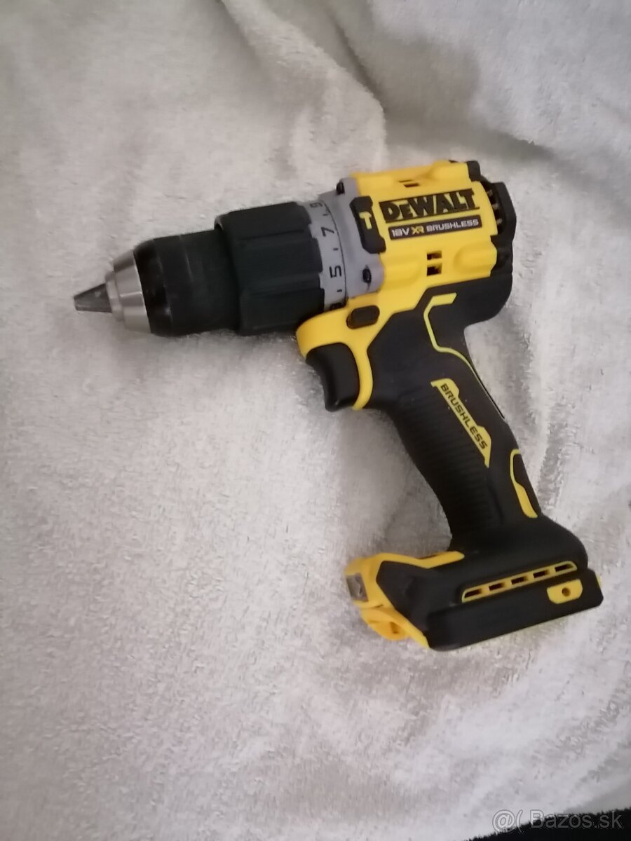 Aku vŕtačka s priklepom,, DEWALT DCB 805 N,, --90€ - 2