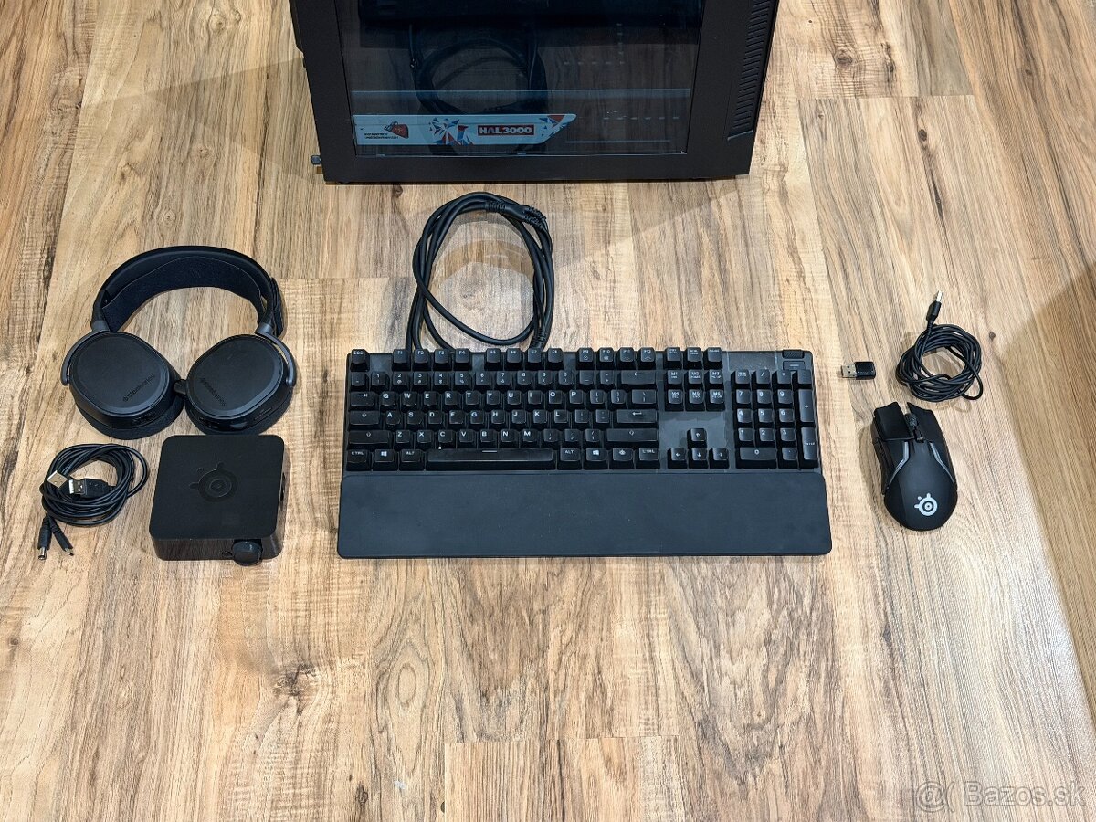 HAL3000 Herný počítač MČR 2018 Elite + príslušenstvo - 2