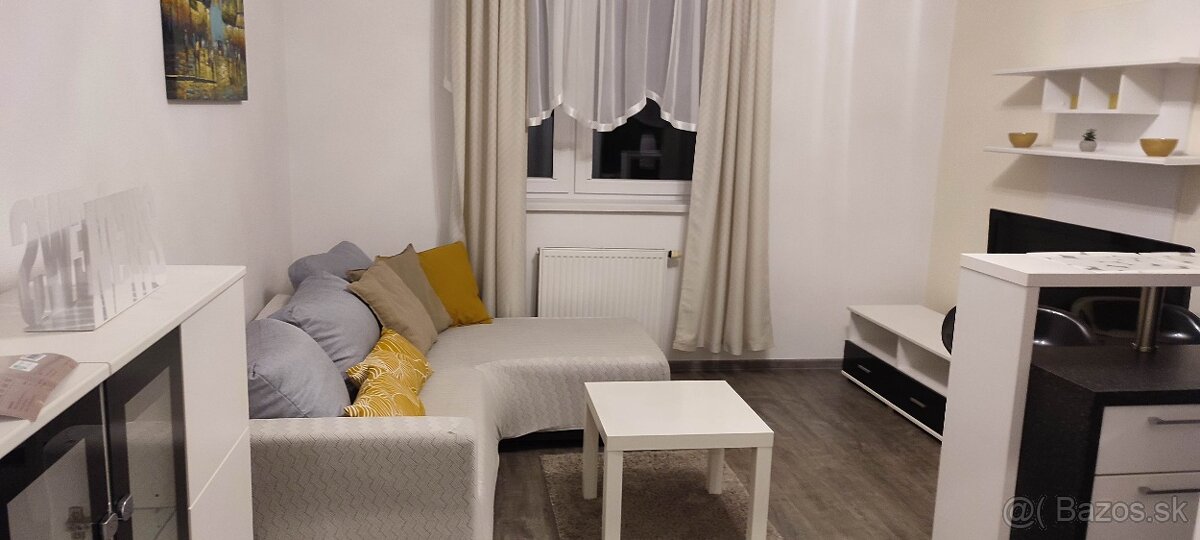 Na PRENÁJOM 2izbový byt Nemšová - 2