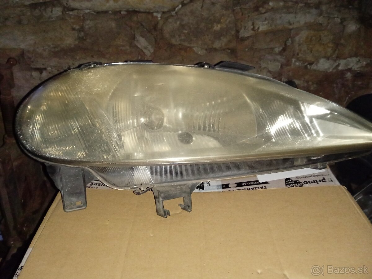 Svetlomety Megane grandtour - 2