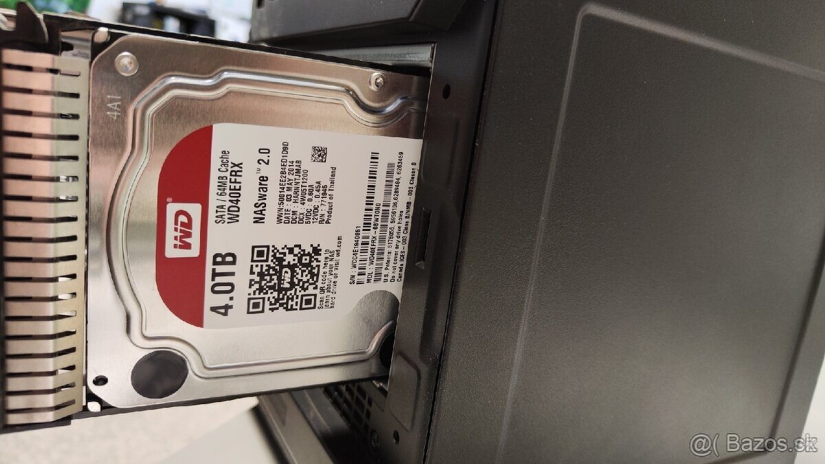 HP Proliant Microserver Gen8 - Xeon,16GB RAM,SSD,8TB HDD,iLo - 2