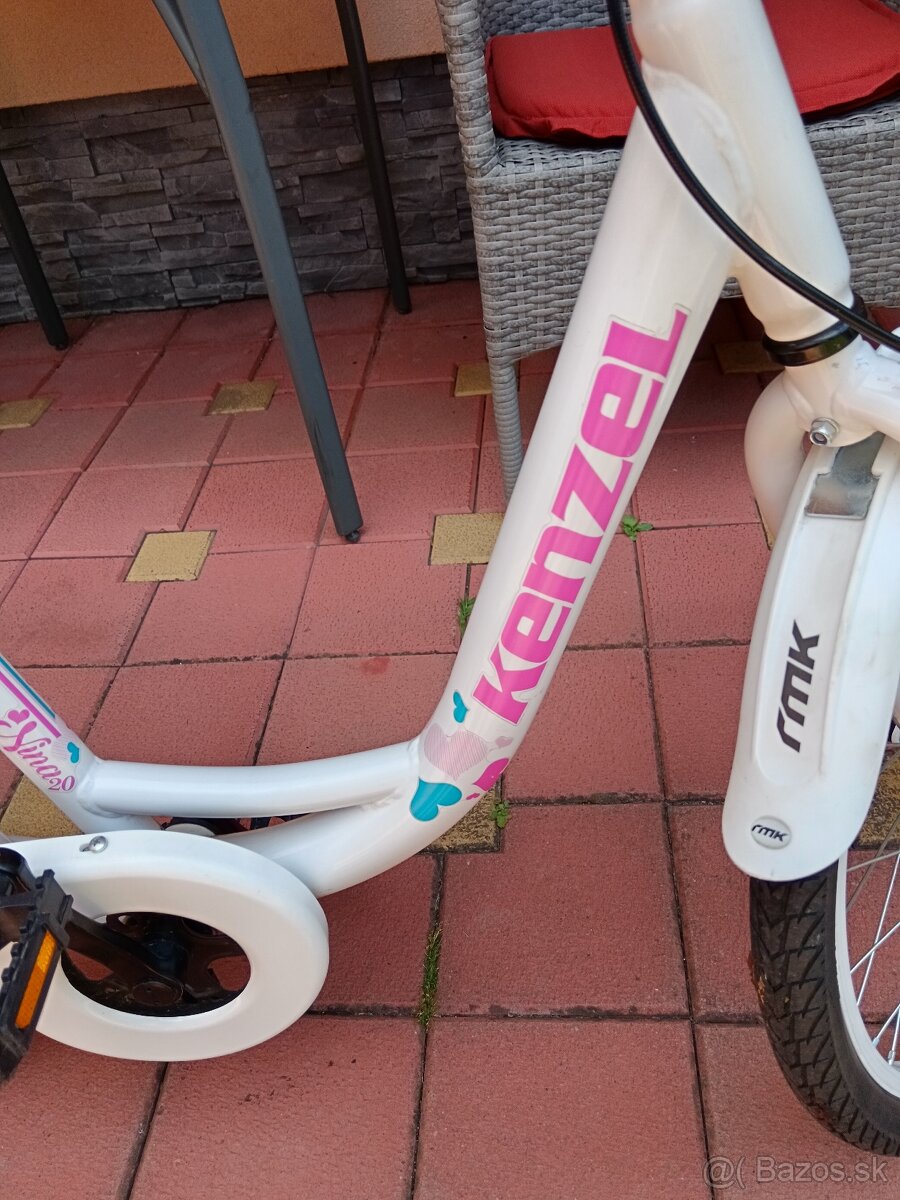 Detský bicykel. Dievčenský. - 2