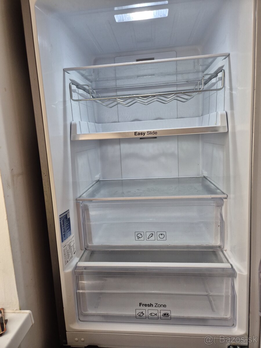 Chladnicka s mraznickou zn.Samsung - 2