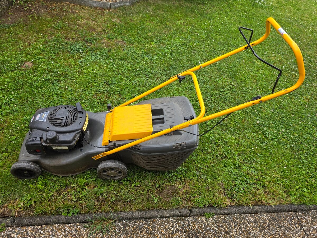 Benzínová kosačka STIGA Collector 46 B - 2
