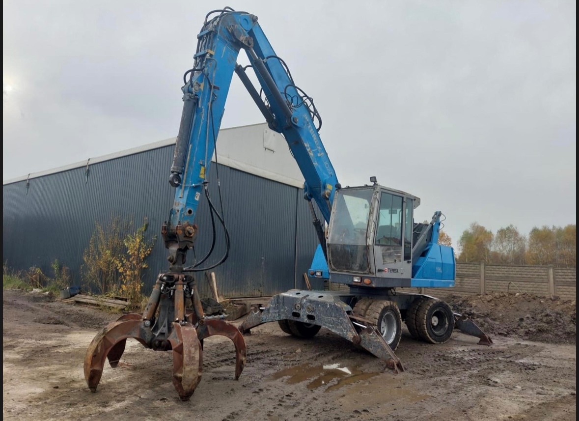 Fuchs MHL 320 - 2