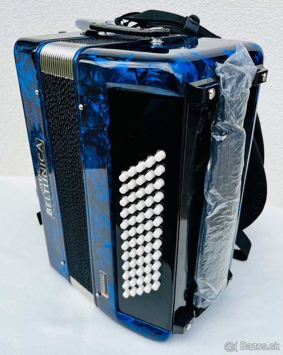 Predám nový akordeón BELTUNICA Vivaldi- De Luxe 60 basový- n - 2