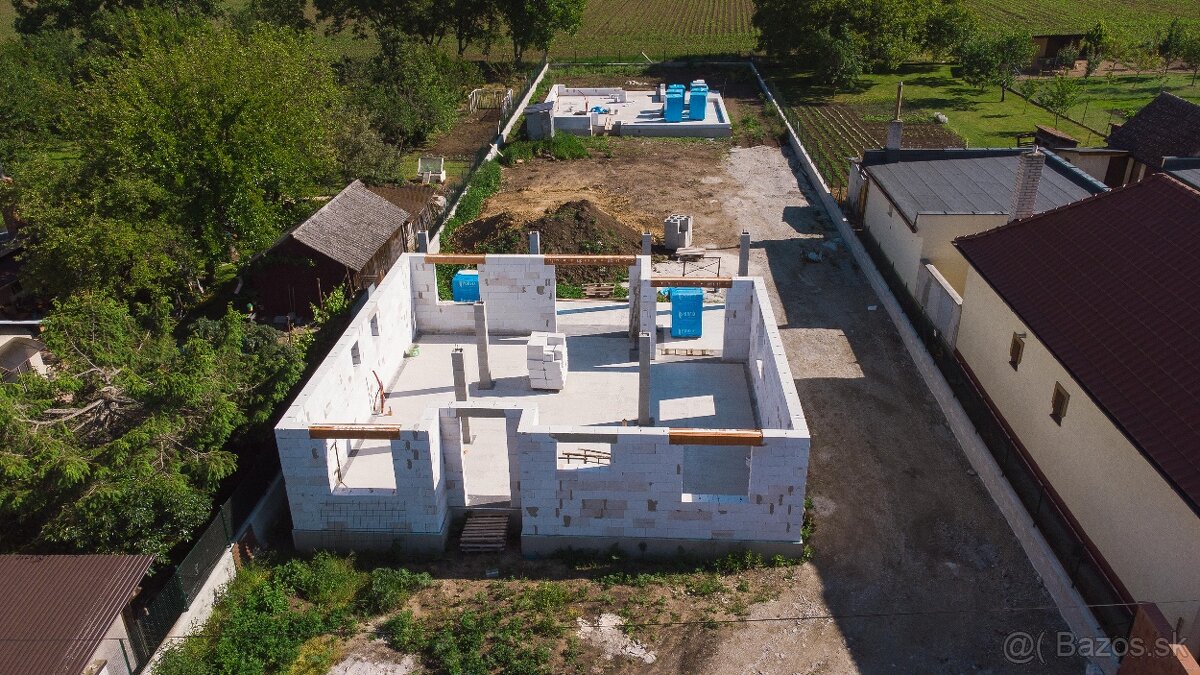 NOVOSTAVBA ČEĽADINCE - 2