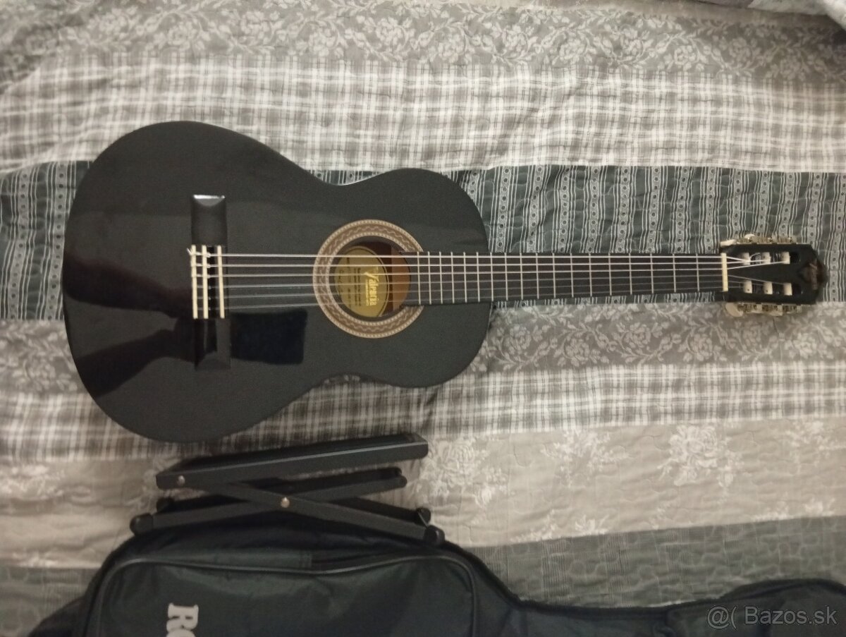 Čierna gitara 3/4 Valencia - 2