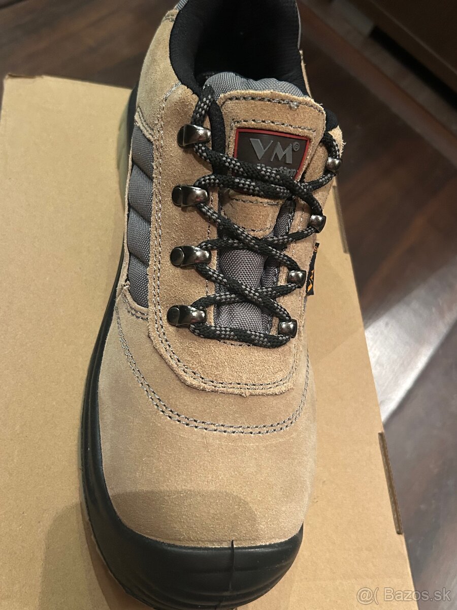 Pracovná bezpečnostná obuv - 2