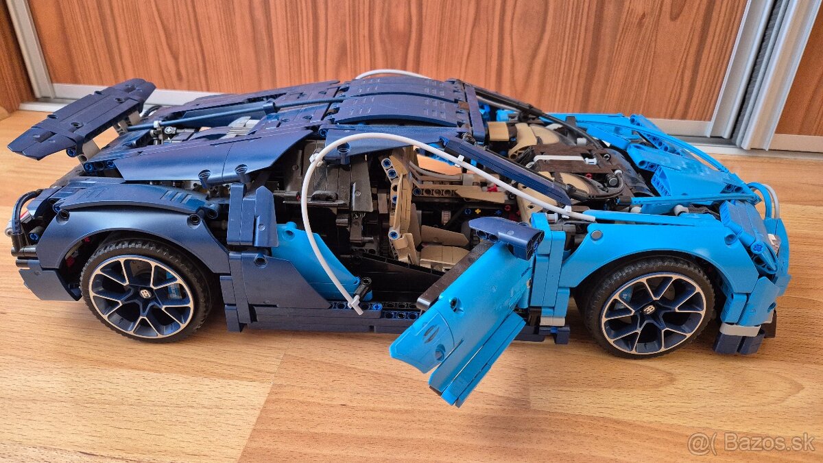 Lego 42083 Bugatti Chiron - 2