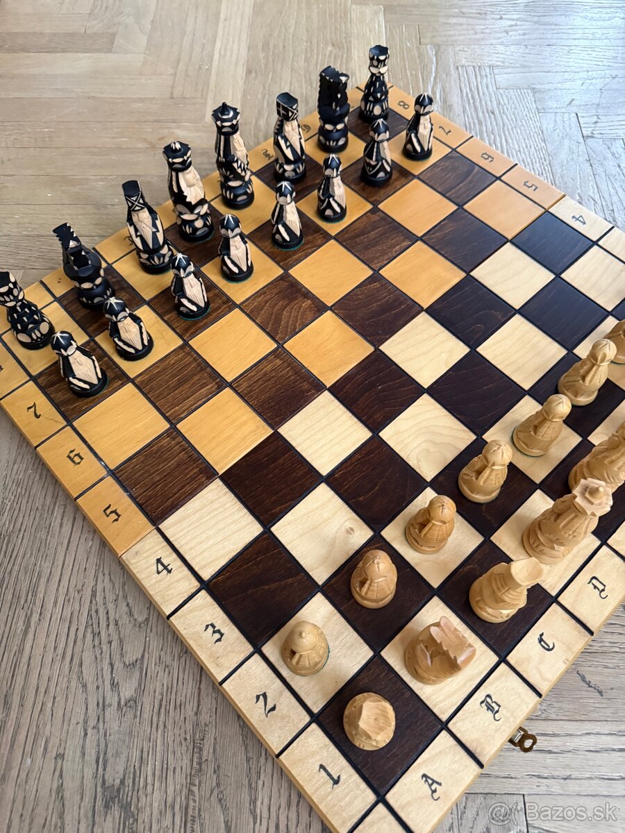 Originálne drevené šachy (53x52 cm) Nové - 2