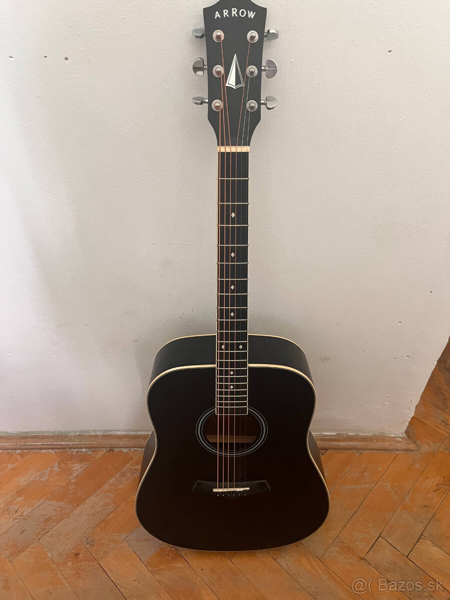 Akustická gitara značky Arrow - 2