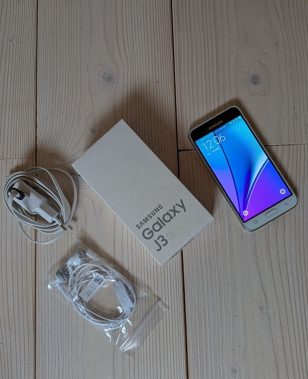 Samsung Galaxy J3 2016 - 2