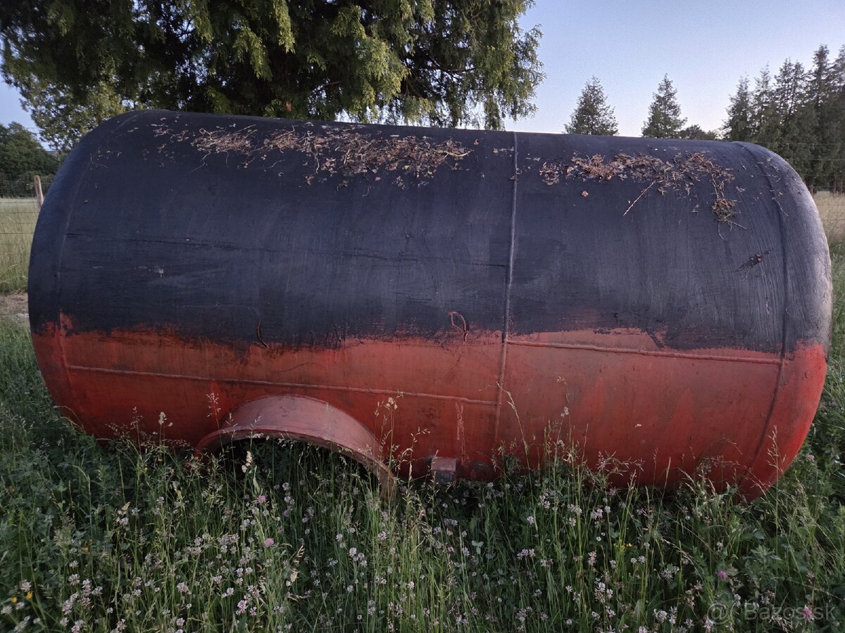 Oceľová nádrž 8000l - 2