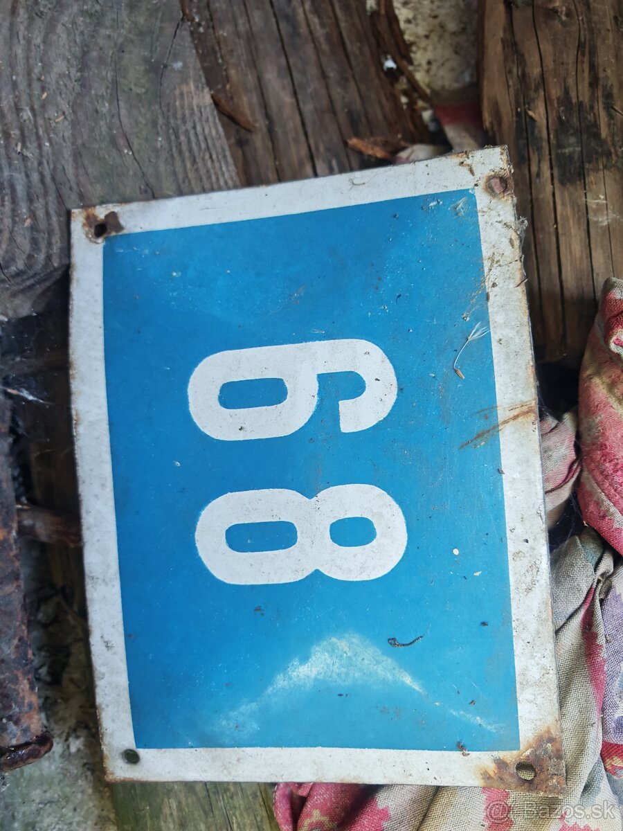 Ceduľa číslo domu - 2