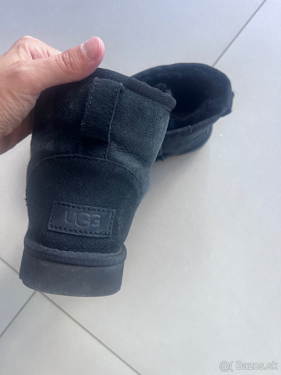Kotnikové čižmy - UGG 2 - 2