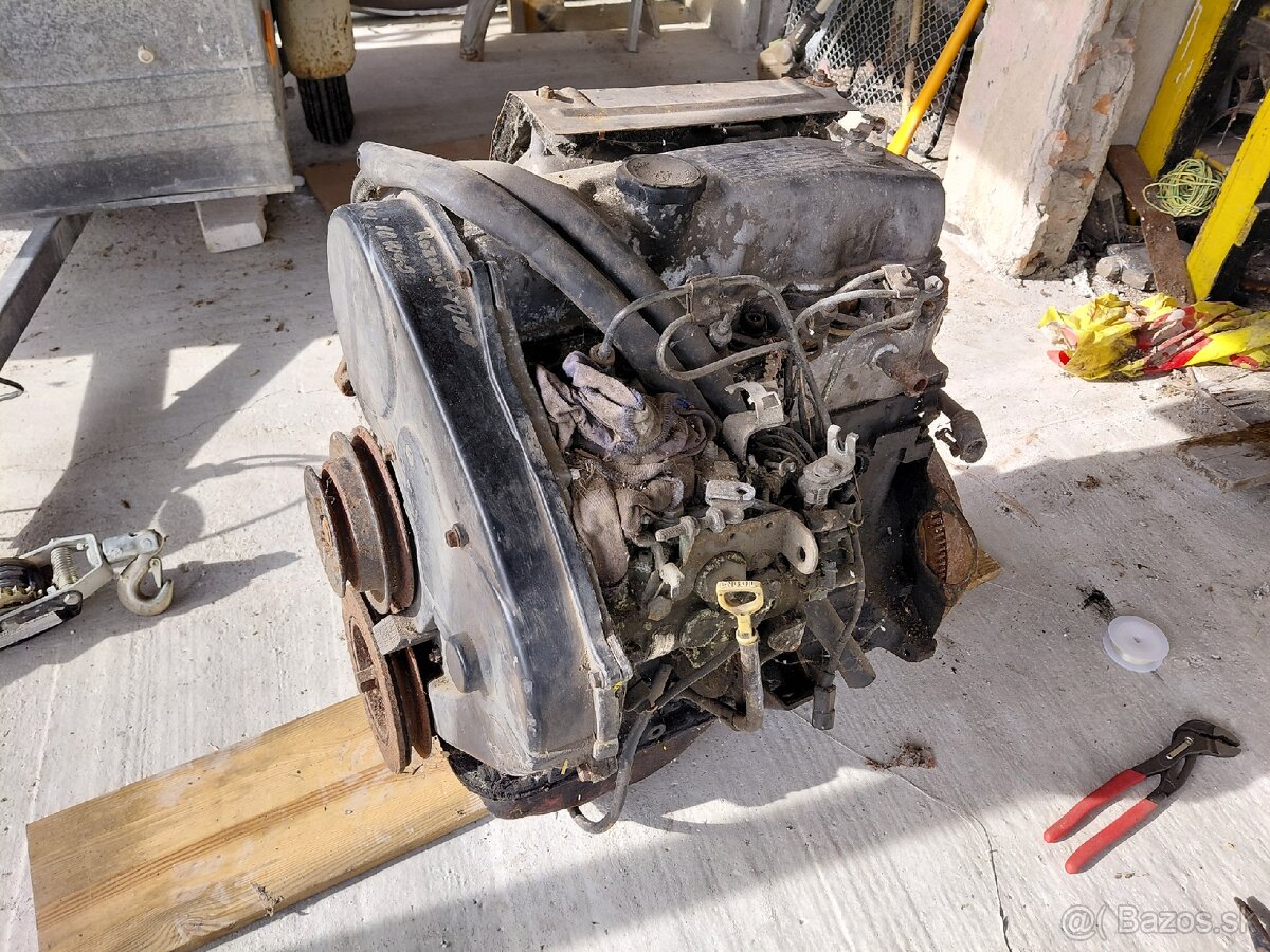 Hyundai H100 motor D4BA - 2