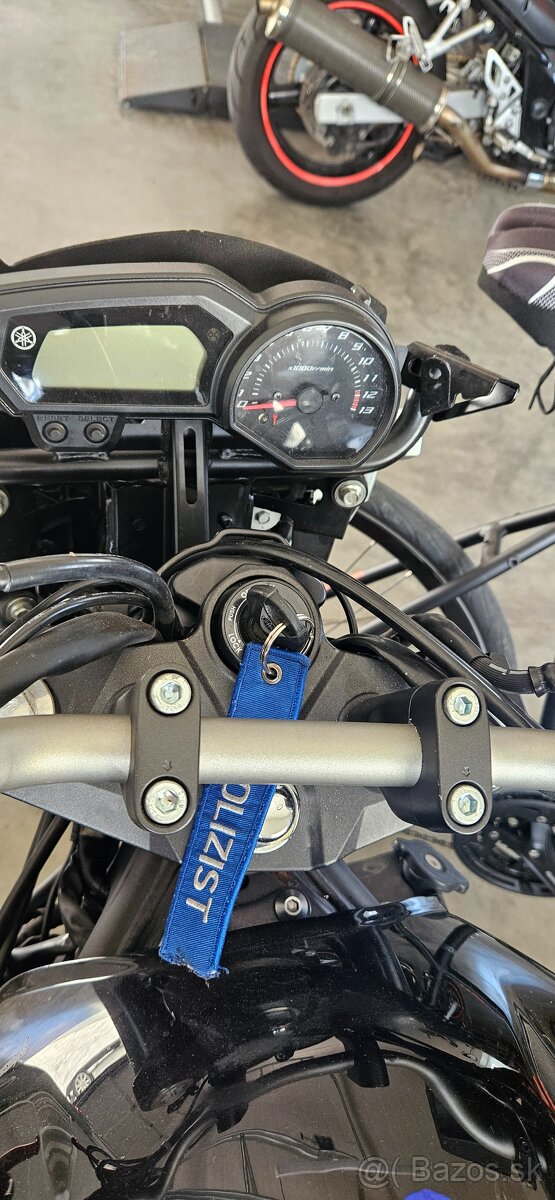 Yamaha XJ6 - 2