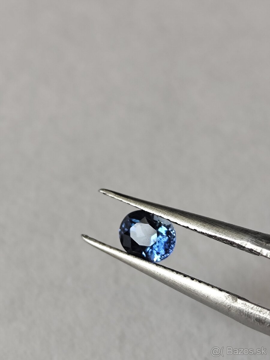 Prémiový Zafír (0.60 ct) – VVS - 2