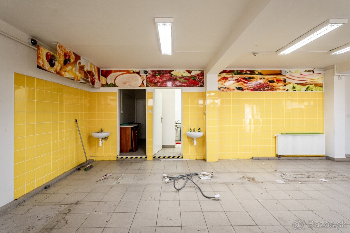 Obchodný priestor Šahy na predaj - 2