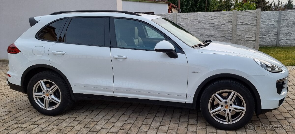 Porsche Cayenne - 2